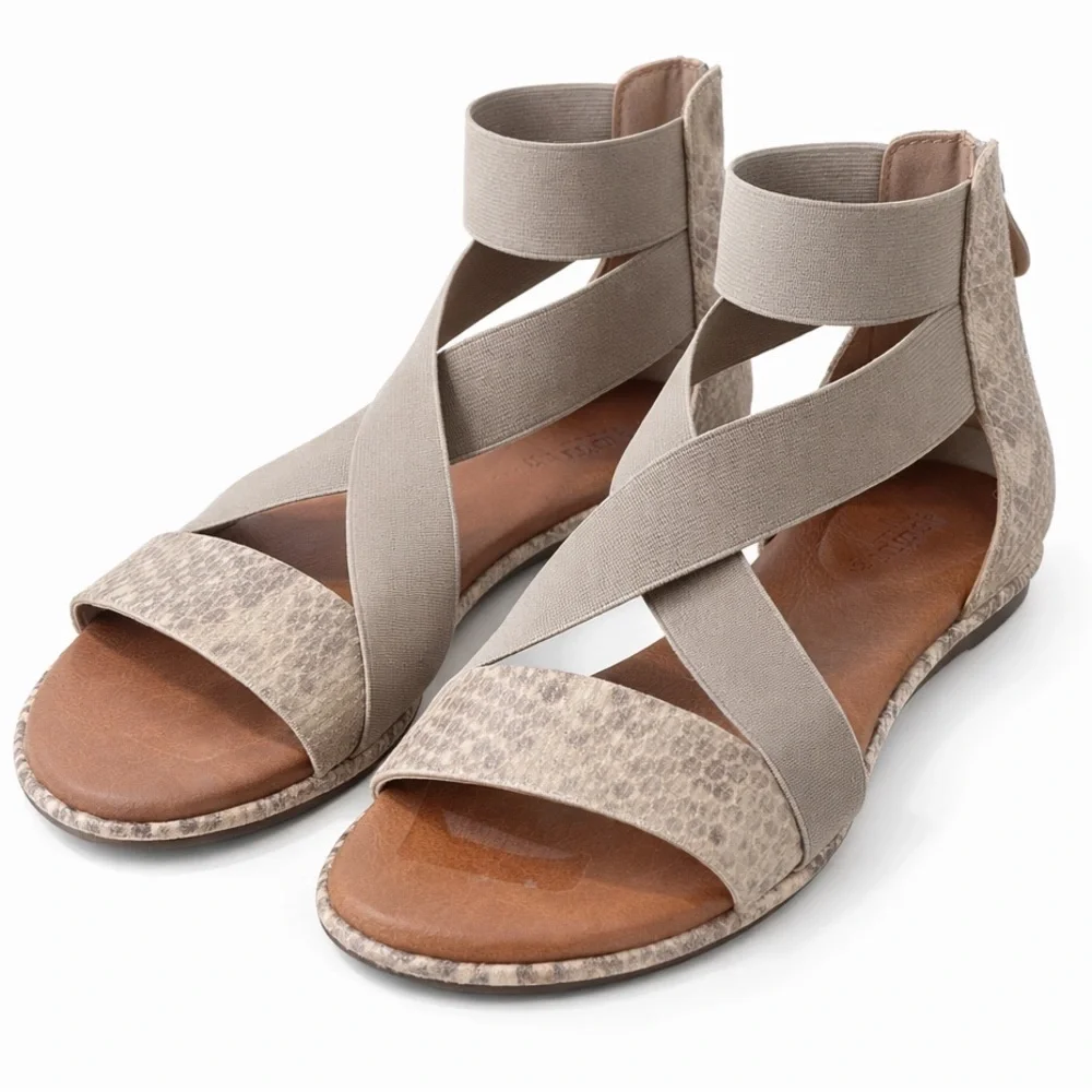 Gentle Souls Kenneth Cole Break Elastic Sandals 8.5M Gladiator Comfort NWOT